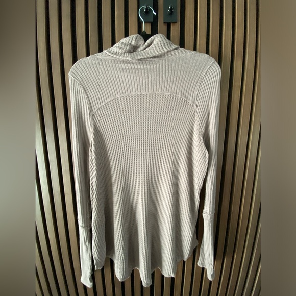We The Free | Sweater | Size M | Taupe Color - Picture 2 of 4